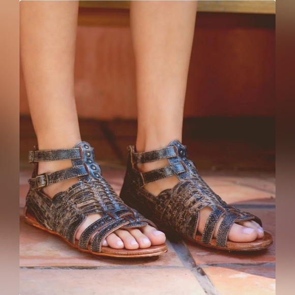 Bed||Stu Claire III Women's Strappy Sandals Brown Distressed Leather Size 8 Boho - Picture 1 of 8
